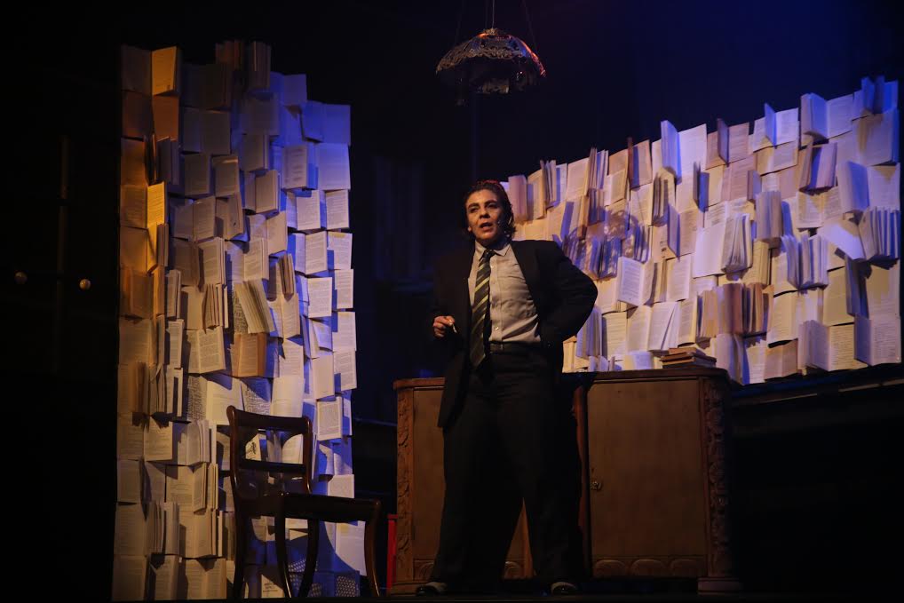 Kleber Montanheiro e Cia. da Revista multiplicam “O Inimigo do Povo” em “Um, Dez, Cem Mil Inimigos do Povo”