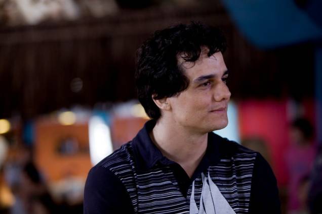 Identidade falsa: Wagner Moura interpreta o golpista Marcelo Nascimento da Rocha em Vips Identidade falsa: Wagner Moura interpreta o golpista Marcelo Nascimento da Rocha em Vips