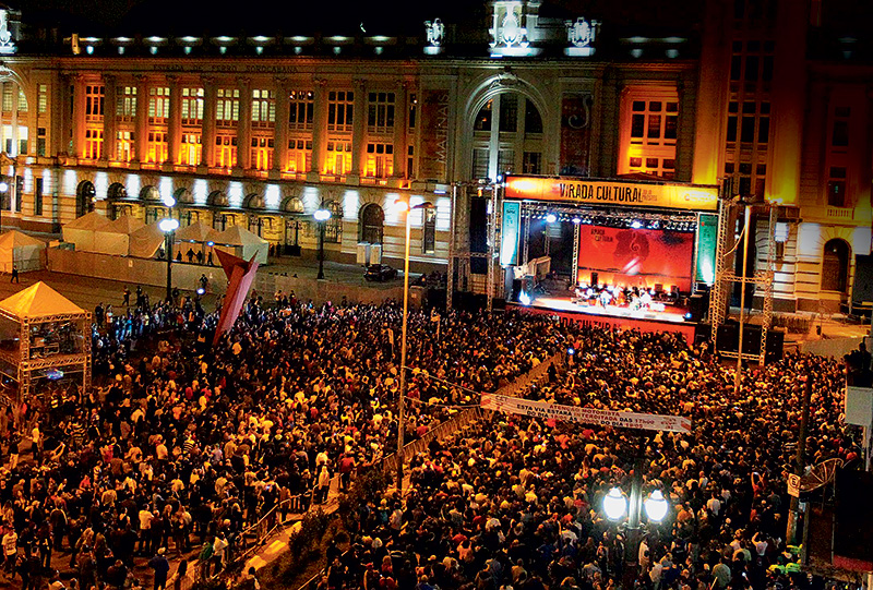 Show de Daniela Mercury, no palco Júlio Prestes, durante a Virada Cultural de 2013