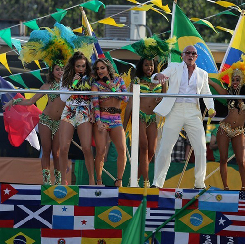 Jennifer Lopez, Claudia Leitte e Pitbull gravam clipe da música da Copa do Mundo; assista