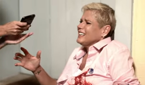 Em vídeo do Porta dos Fundos, Xuxa é baleada e fã aproveita para… tirar selfie