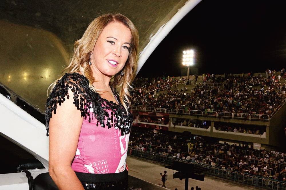 Zilu Camargo está internada por complicações com preenchimento facial