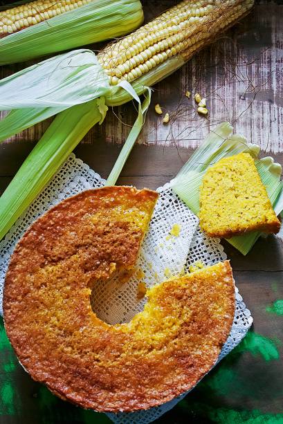 Bolo à Toa: feita com leite de coco Bolo à Toa: feita com leite de coco