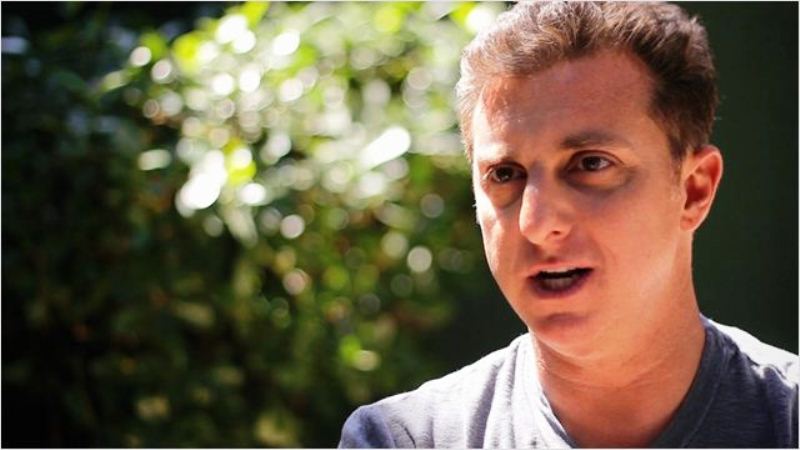 Após Felipe Neto, Luciano Huck é ‘cancelado’ nas redes por bolsonaristas