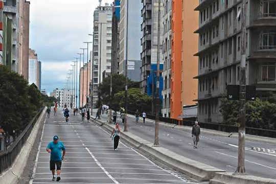 Prefeitura desiste de fechar Minhocão para a construção de parque
