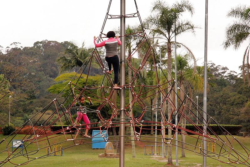 Capital terá parques abertos e rodízio suspenso no feriado