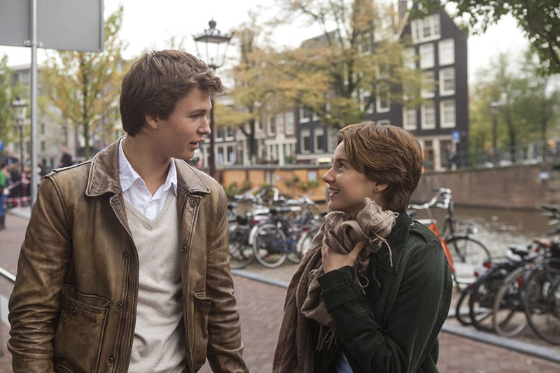Ansel Elgort posta foto com Shailene Woodley com bela declaração