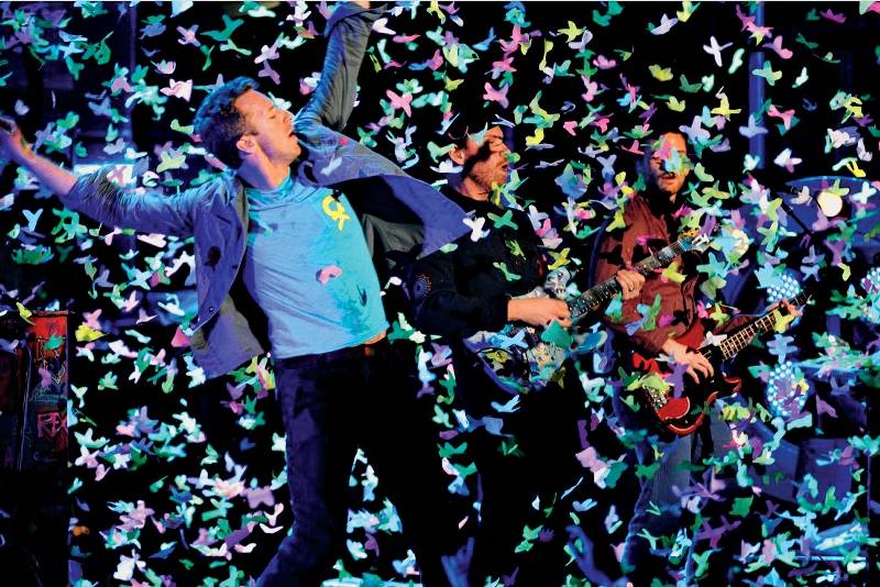 Coldplay anuncia novas datas de shows no Brasil para março de 2023