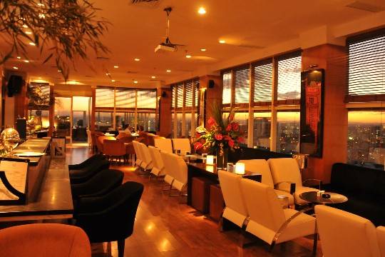 Bar para ir a dois Casal The View