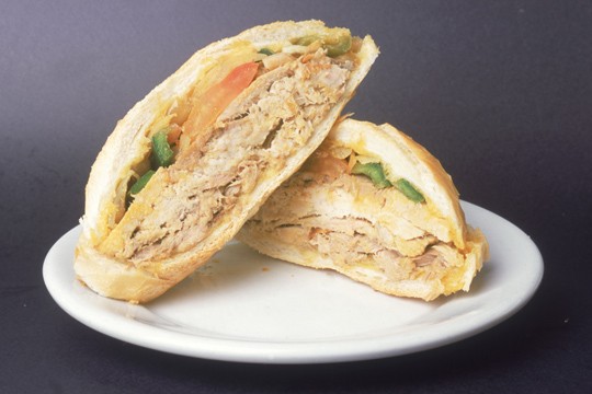 <span>Lanche de Pernil do </span><a href="https://beta-develop.vejasp.abril.com.br/estabelecimento/estadao/">Estadão</a> <span>Lanche de Pernil do </span><a href="https://beta-develop.vejasp.abril.com.br/estabelecimento/estadao/">Estadão</a>