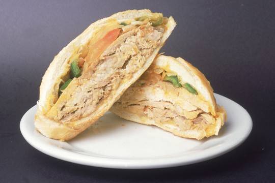 <span>Lanche de Pernil do&nbsp;</span><a href="https://beta-develop.vejasp.abril.com.br/estabelecimento/estadao/">Estad&atilde;o</a>