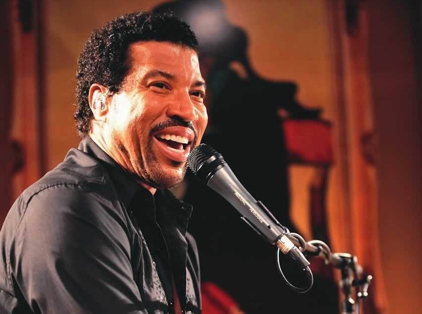 Lionel Richie anuncia show em São Paulo; confira local e venda dos ingressos