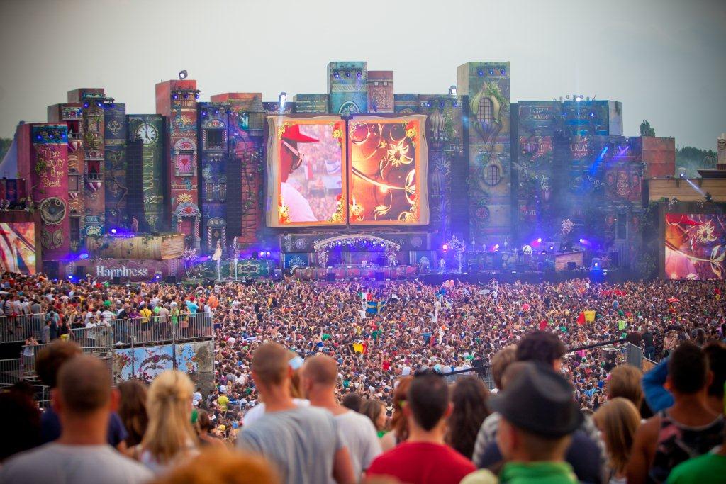Transmissão do Tomorrowland em drive-in é cancelada
