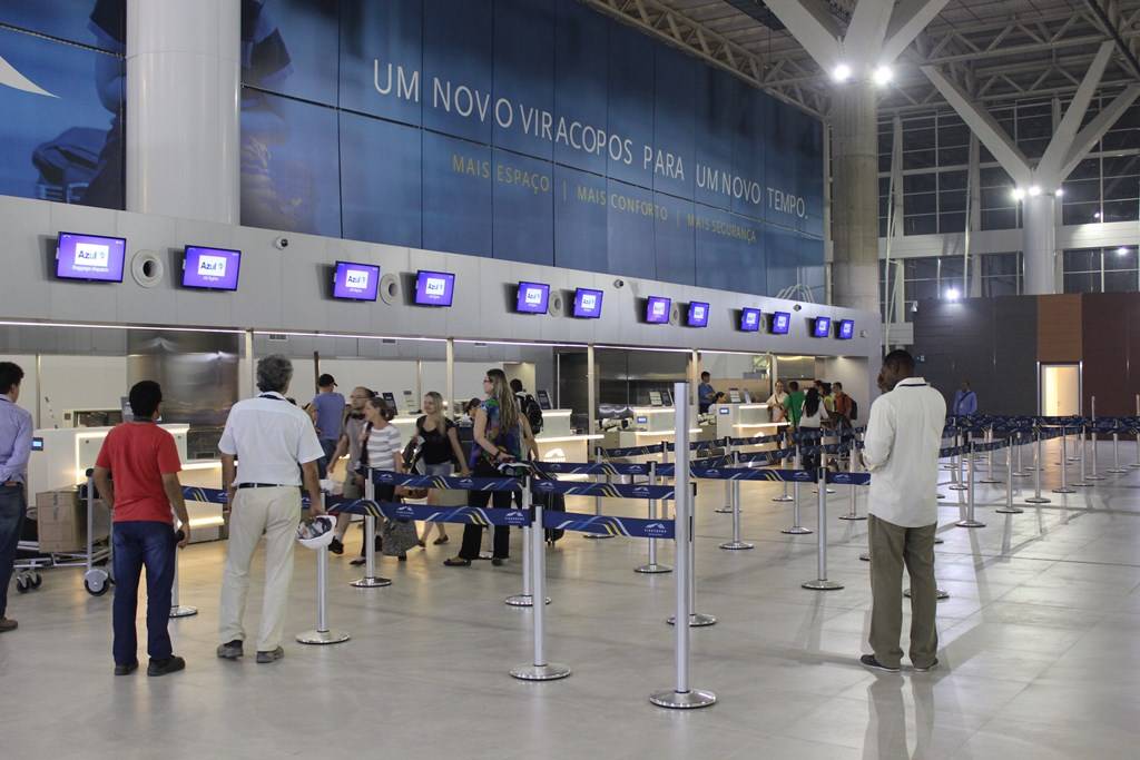 Raio em pista suspende operação do Aeroporto de Viracopos por uma hora