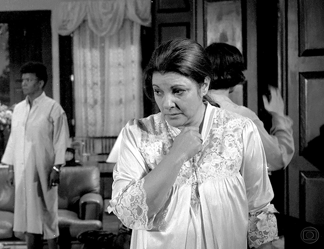 Yara Amaral ganha biografia que eterniza sua trajetória