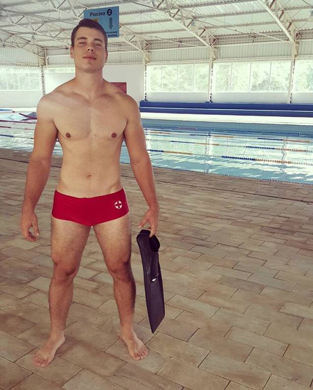 Pausa para registrar o treinamento dos Bombeiros Pausa para registrar o treinamento dos Bombeiros