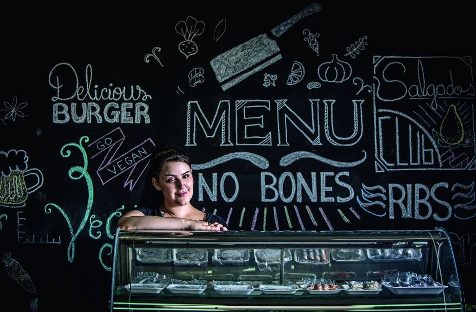 Marcella Fernandes, sócia do açougue: foram 600 000 reais de investimento no espaço de 28 metros quadrados (Foto: Ricardo D'Angelo) Marcella Fernandes, sócia do açougue: foram 600 000 reais de investimento no espaço de 28 metros quadrados (Foto: Ricardo D'Angelo)