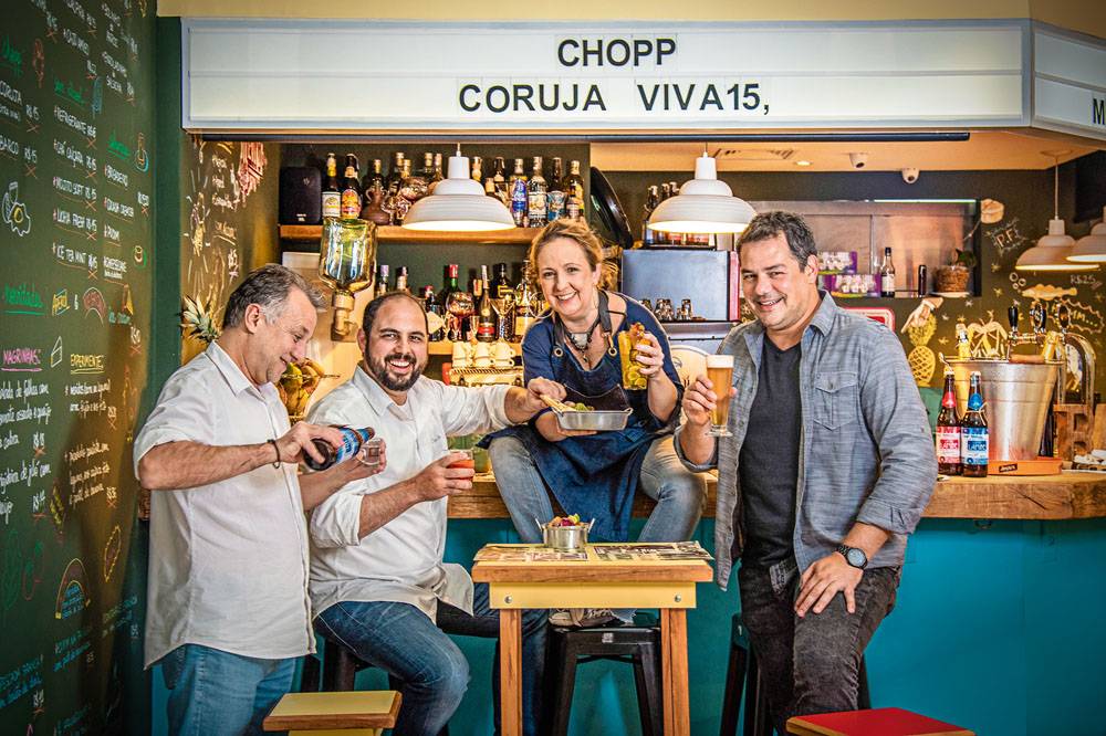 Bares badalados da cidade abrem unidades em shoppings center