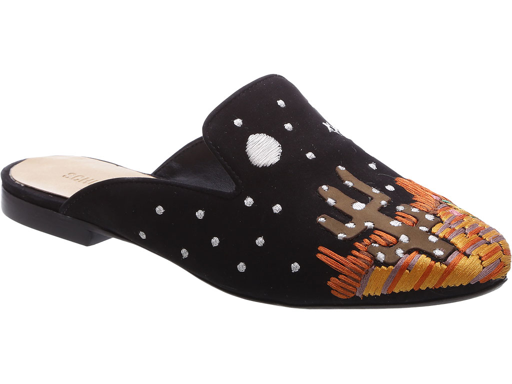 Schutz lança coleção com a marca de acessórios CINE 732