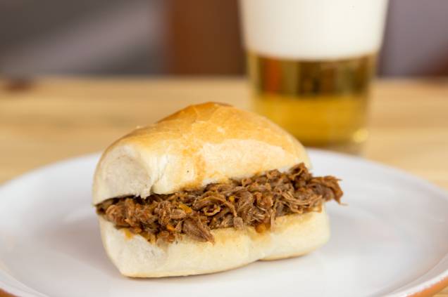 Sanduíche de carne louca: para acompanhar o chope Sanduíche de carne louca: para acompanhar o chope