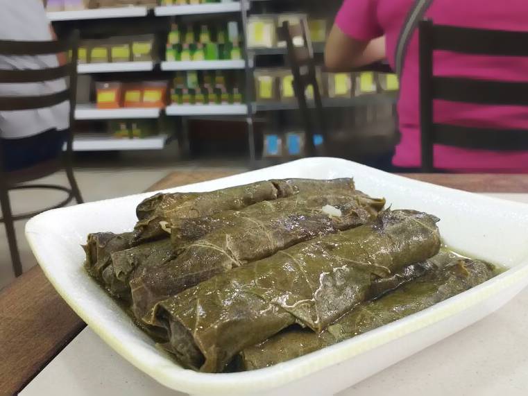 Casa dedicada à culinária síria vende porções a preço atraentes