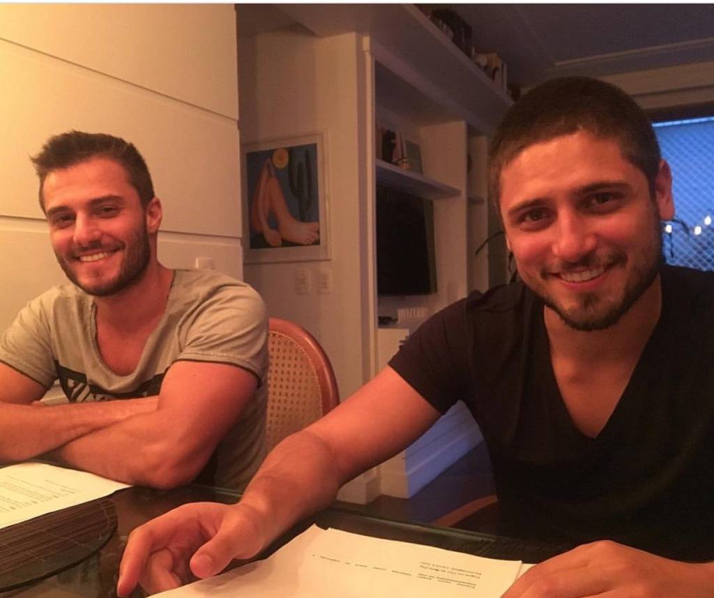 Daniel Rocha e Hugo Bonemer montam “Frames”, de Franz Keppler