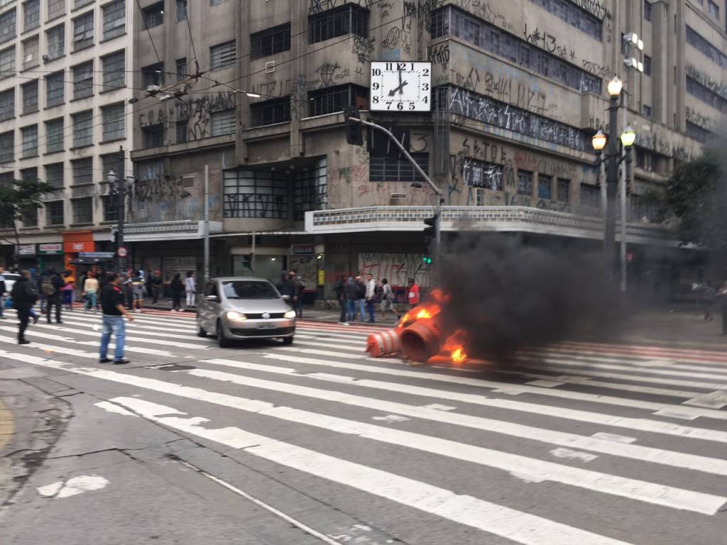 Greve Geral Teatro Municipal