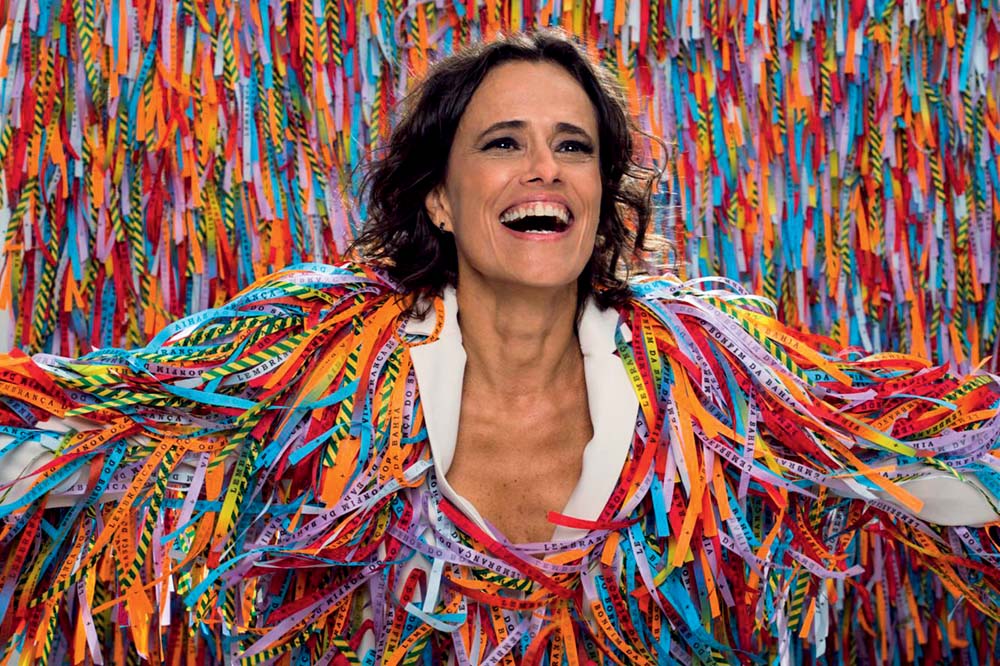 Laila Garin cobre Zélia Duncan em “Alegria, Alegria”