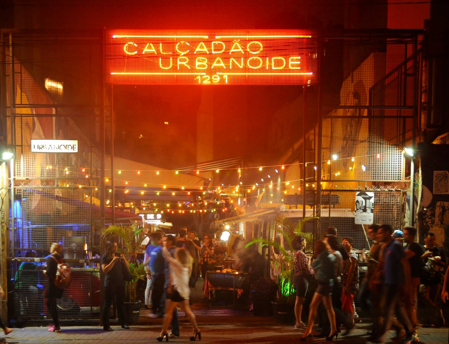 Calçadão Urbanoide estreia ambientação e foodtrucks novos