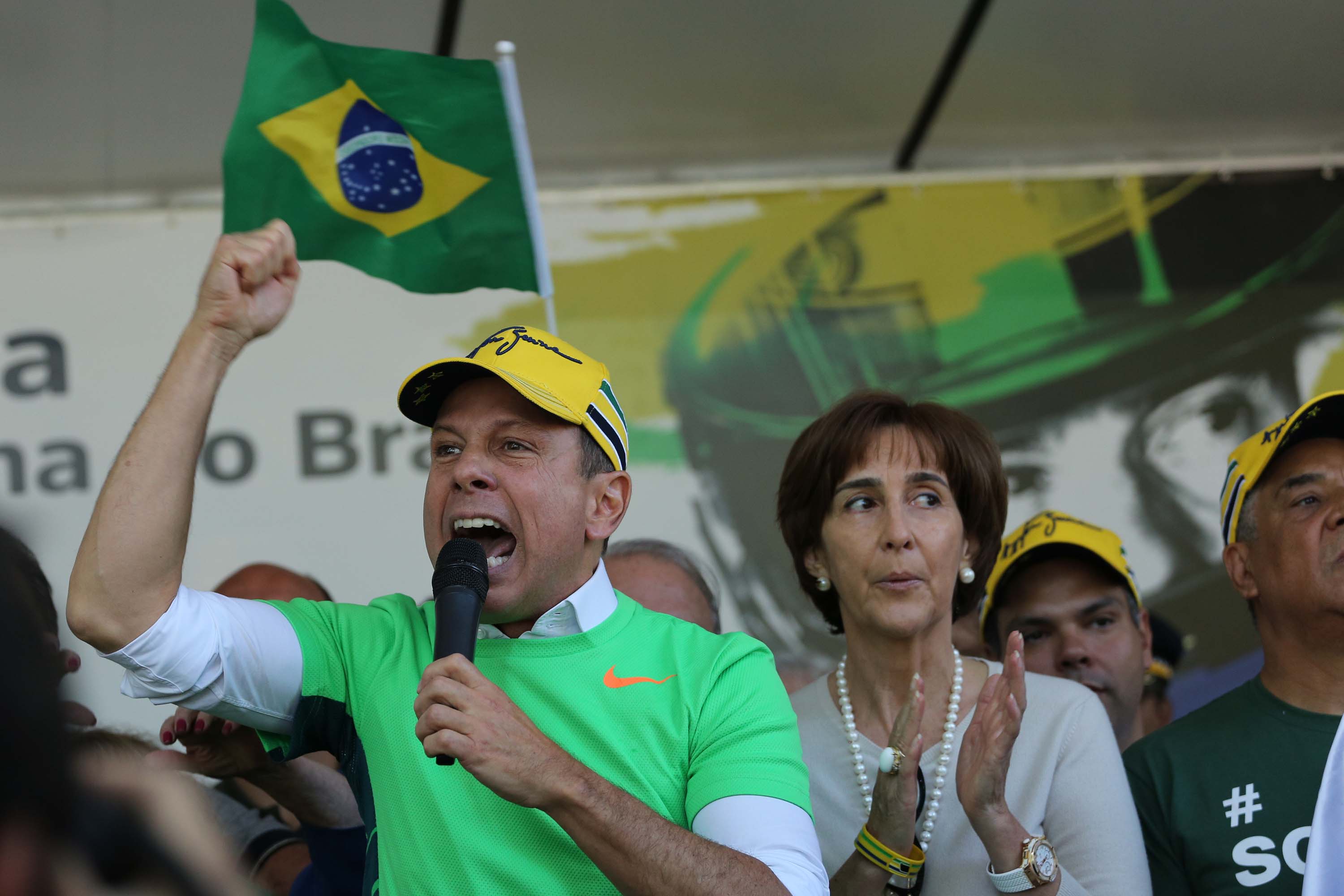 CIDADE DE SP INAUGURA PRA&Ccedil;A EM HOMENAGEM A AYRTON SENNA.