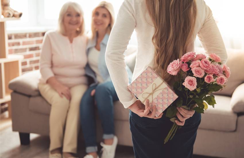 Segundo a astrologia, qual o presente ideal para sua mãe?
