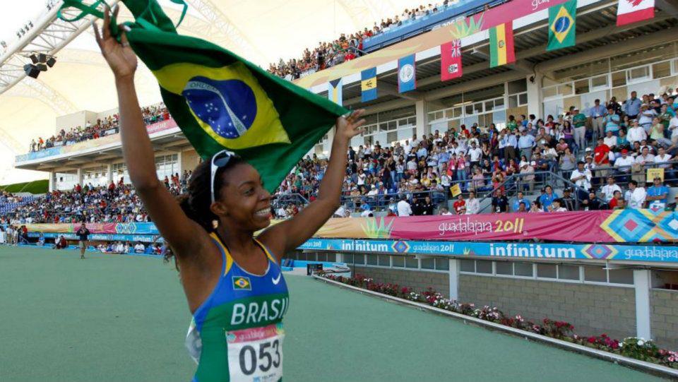 Rosângela Santos topa até dirigir Uber para se manter no esporte