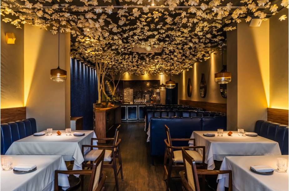 Piso superior: reformulado para receber mais clientes Piso superior: reformulado para receber mais clientes