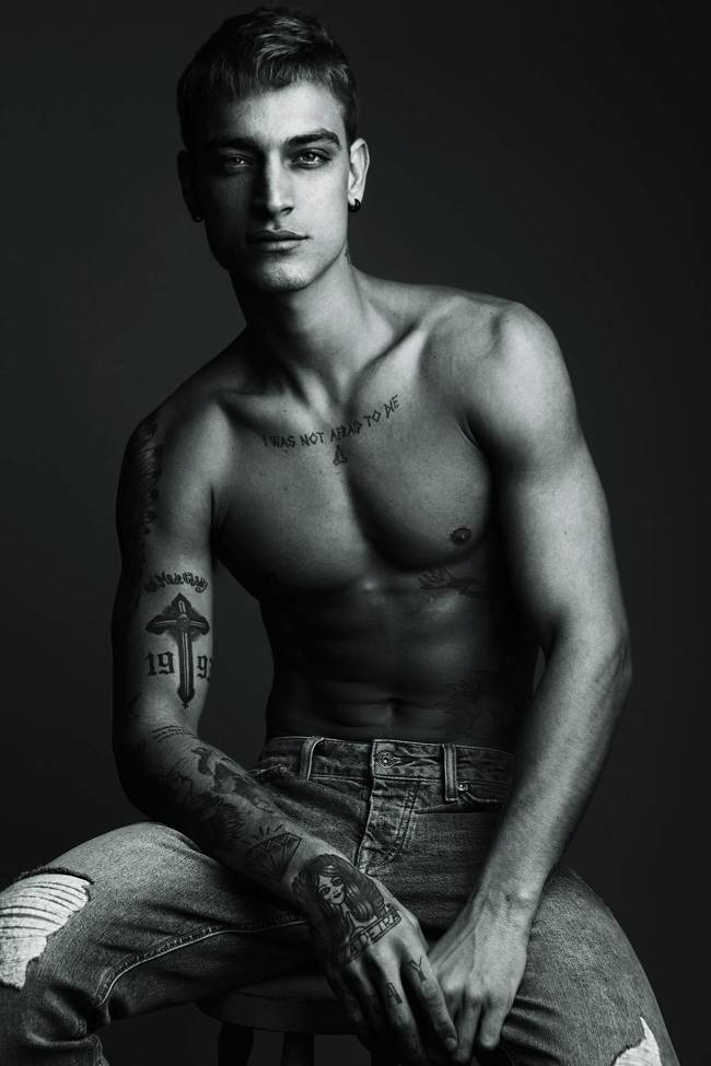 Jonathan Bellini modelo