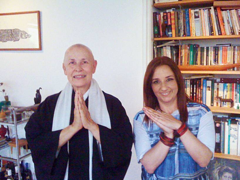 Com Gisela Rao: “Coensempre tem uma resposta amorosa”, diz a escritora Com Gisela Rao: “Coensempre tem uma resposta amorosa”, diz a escritora