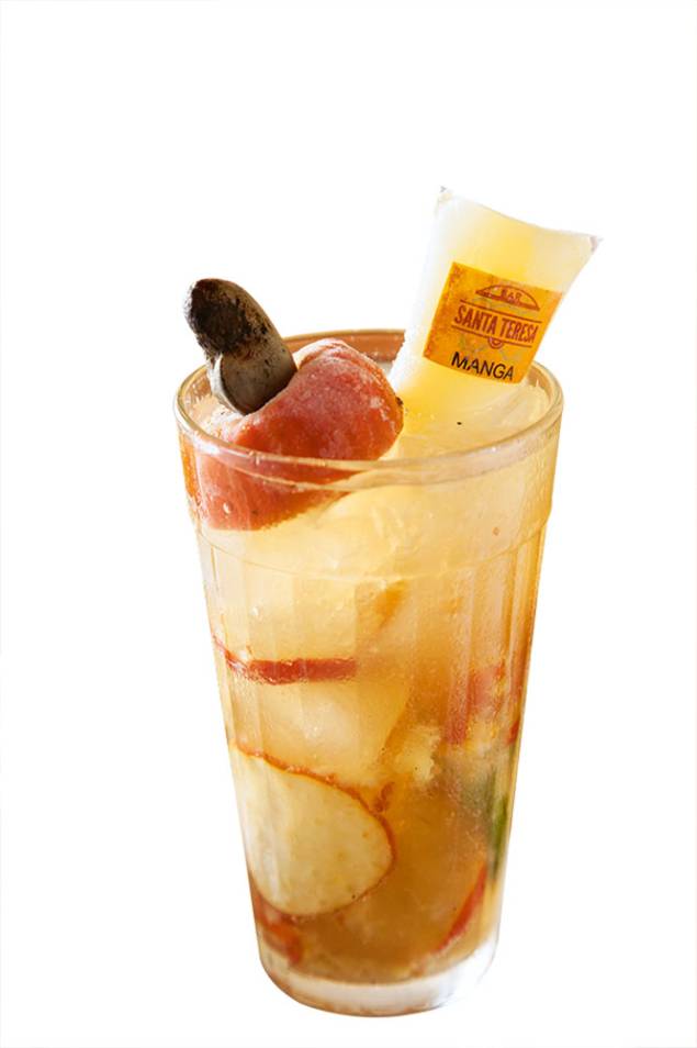 Bar Santa Teresa: caipirinha de caju e limão Bar Santa Teresa: caipirinha de caju e limão
