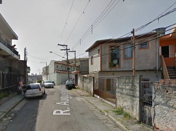 Mulher é morta após entregar celular a assaltantes na Zona Norte