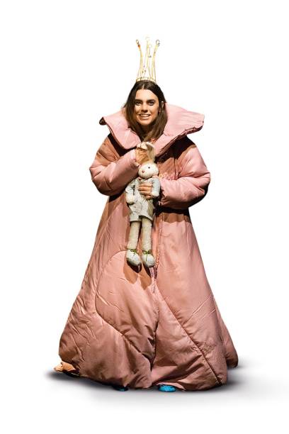 Sua Alteza, interpretada por Ana Luiza Leão Sua Alteza, interpretada por Ana Luiza Leão