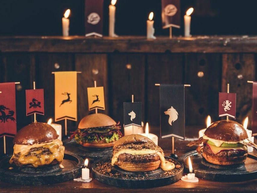 Hamburgueria faz cardápio inspirado em Game Of Thrones