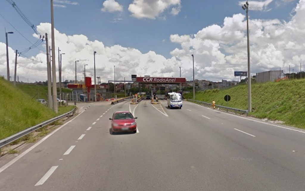 Engavetamento de oito veículos congestiona Rodoanel