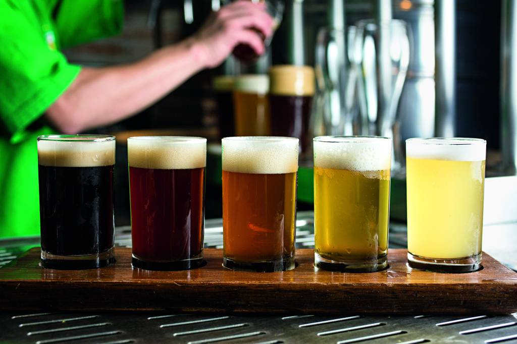 Especialistas e público debatem temas científicos em bares