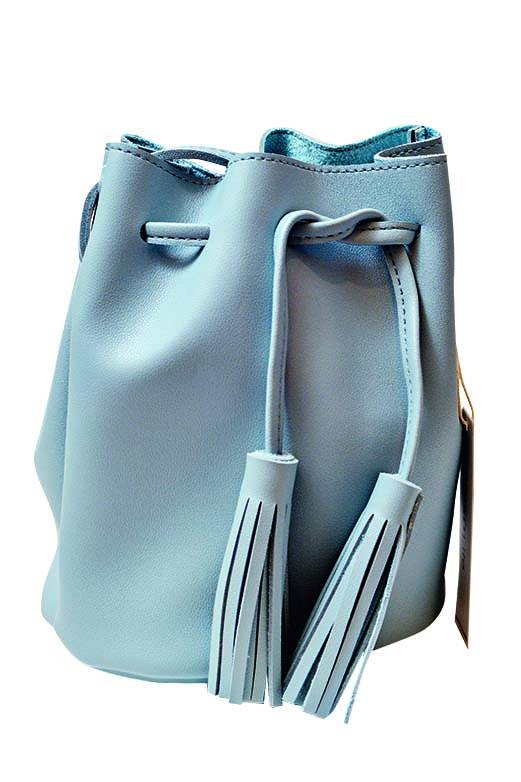 Bolsa lateral pequena com amarração, R$ 19,90 Bolsa lateral pequena com amarração, R$ 19,90