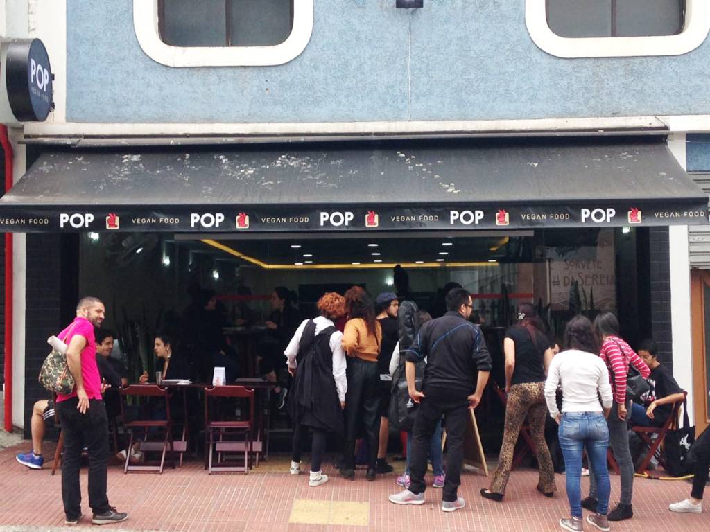 Restaurante oferece bufê à vontade por apenas 1 real nesta segunda (16)