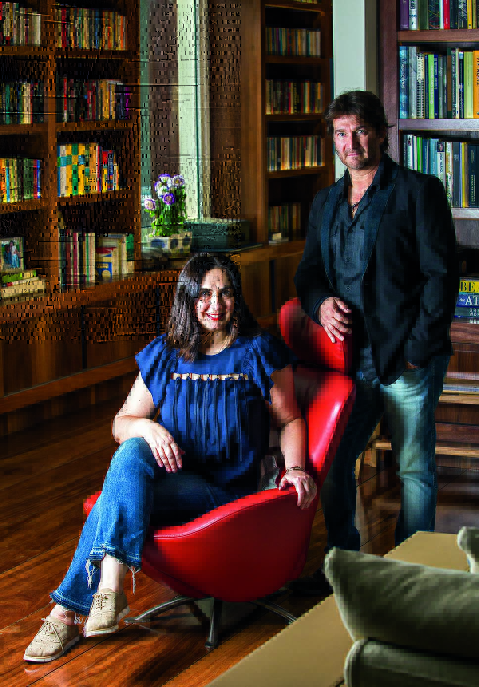 Claudia Saad lança livro com fotógrafo em favor de refugiados