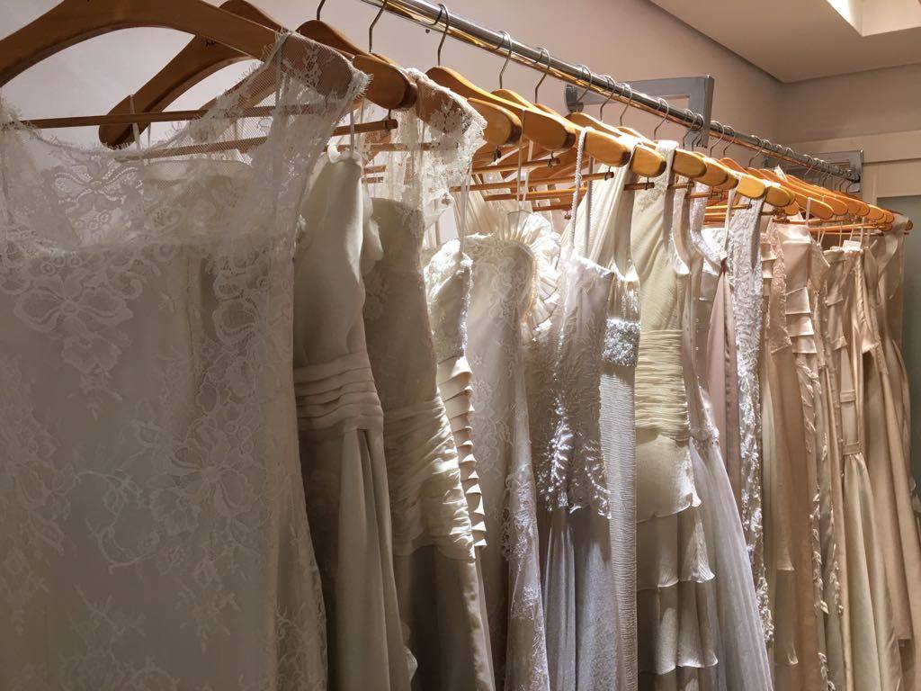Vestidos de noiva Marie Toscano com descontos de 50% a 70%