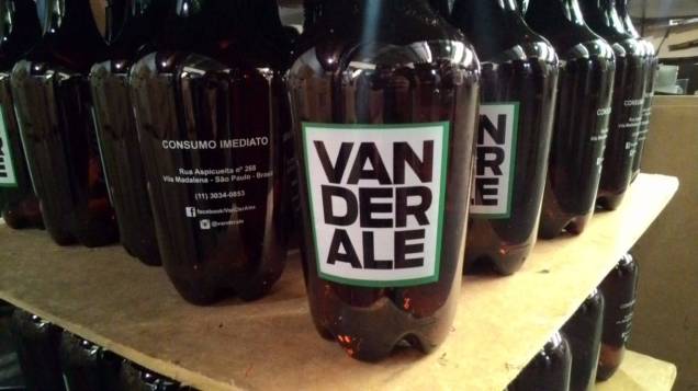 Van der Ale com Pin Head (IPA), Spixi (specialty beer com baru e licuri), Judas Boot (APA), Agroman (pumpking ale) e Gengiskhan (ginger ale) Van der Ale com Pin Head (IPA), Spixi (specialty beer com baru e licuri), Judas Boot (APA), Agroman (pumpking ale) e Gengiskhan (ginger ale)
