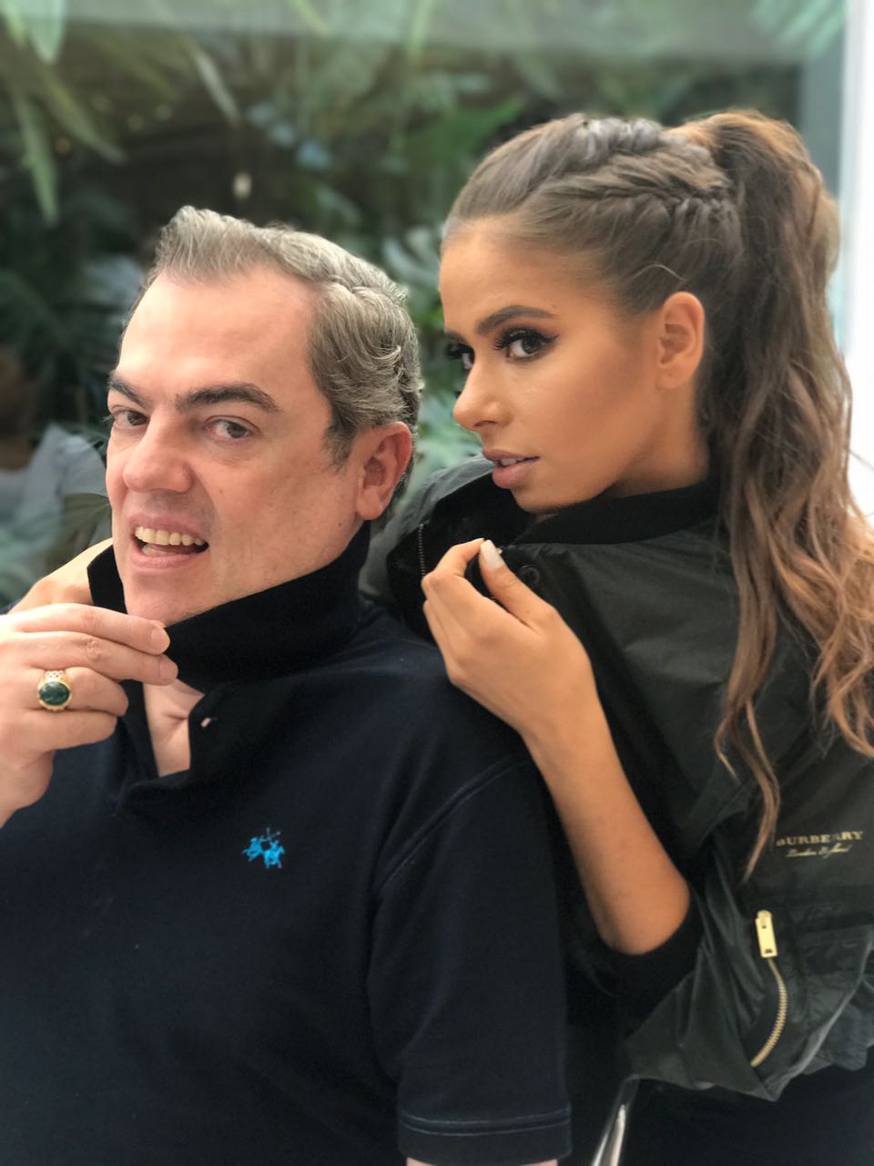 Trança moderna de raiz é penteado prático e descolado