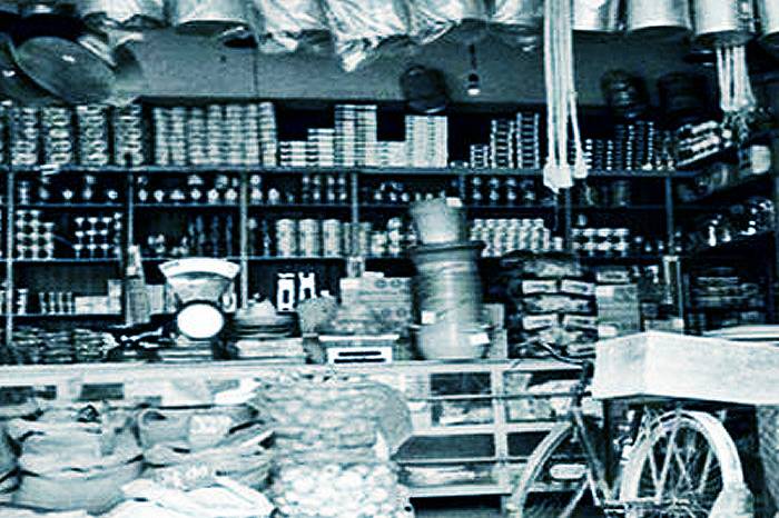 Objetos dos antigos armazéns da esquina