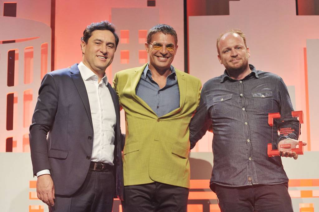 Ede Viani, diretor de Empresas, Instituições e Agro do Santander, e os chefs Olivier Anquier e Benoit Mathurin Ede Viani, diretor de Empresas, Instituições e Agro do Santander, e os chefs Olivier Anquier e Benoit Mathurin
