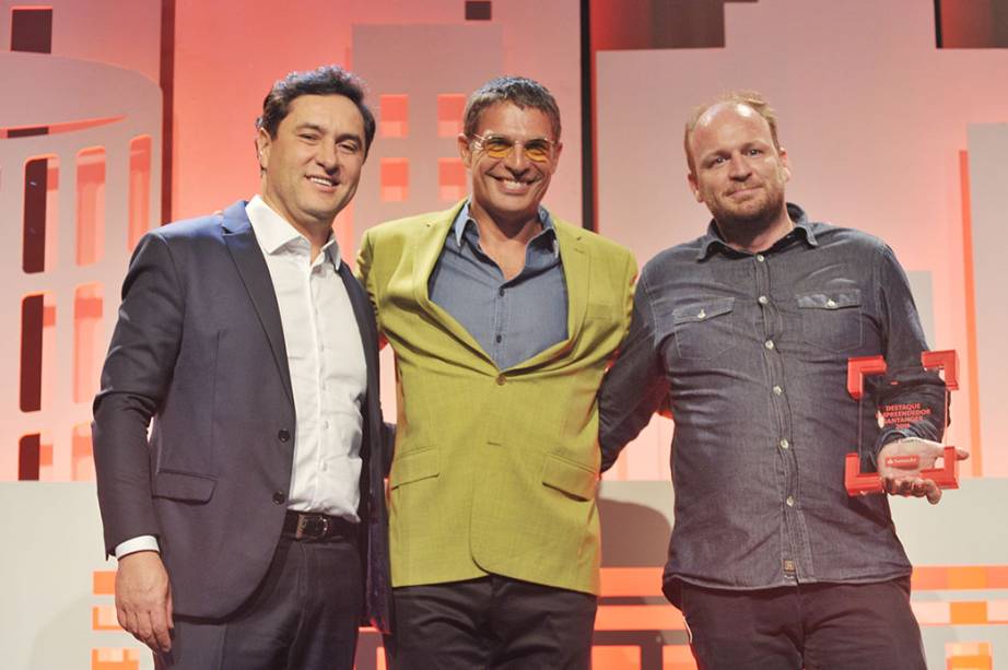 Ede Viani, diretor de Empresas, Institui&ccedil;&otilde;es e Agro do Santander, e os chefs Olivier Anquier e Benoit Mathurin